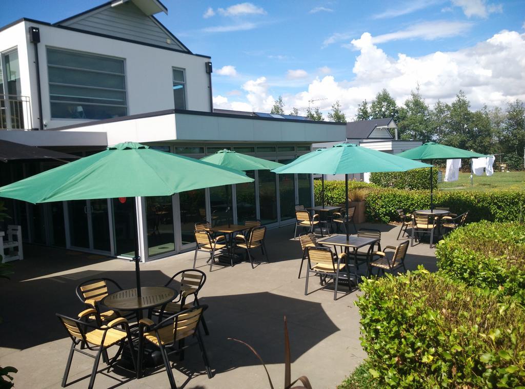 Auckland Karaka Country Retreat Hotel ภายนอก รูปภาพ